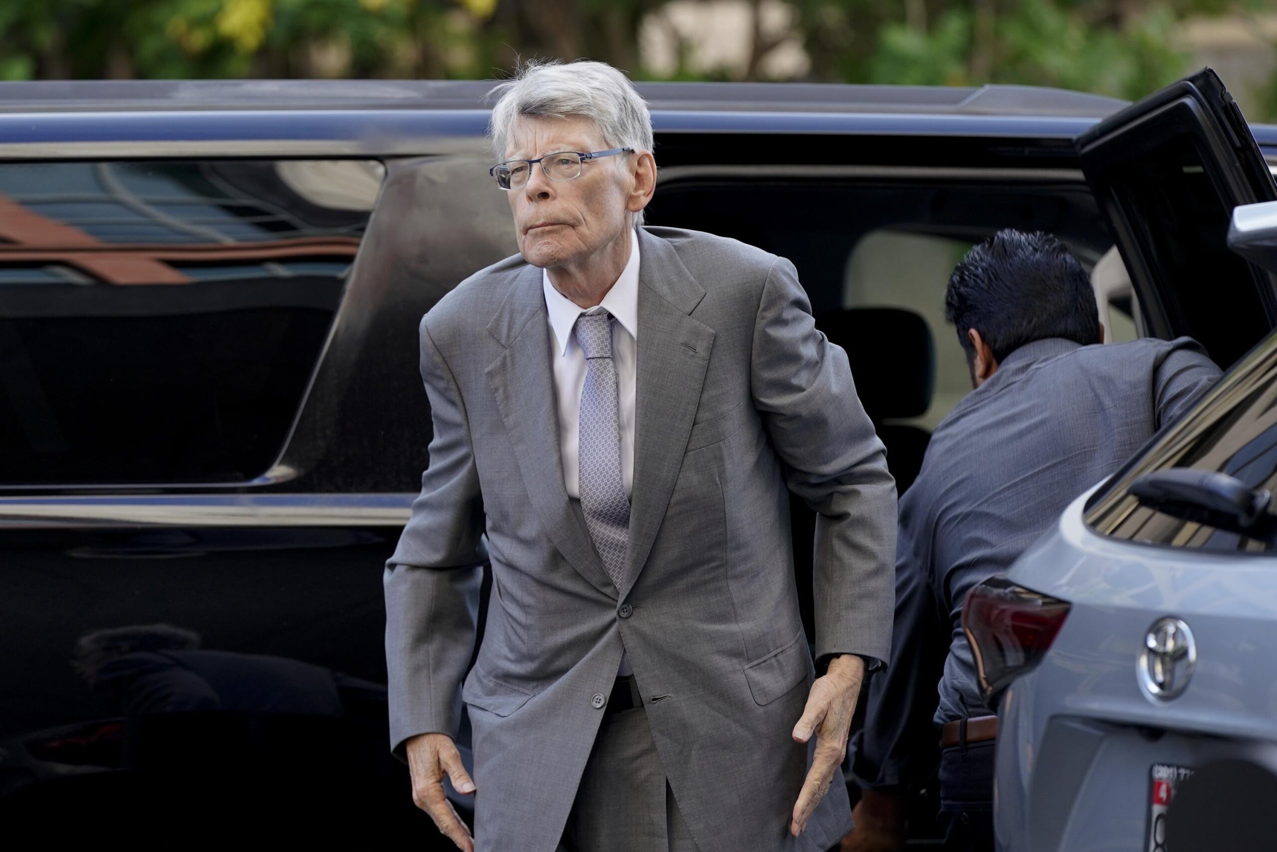 Stephen King to testify for government in book merger trial