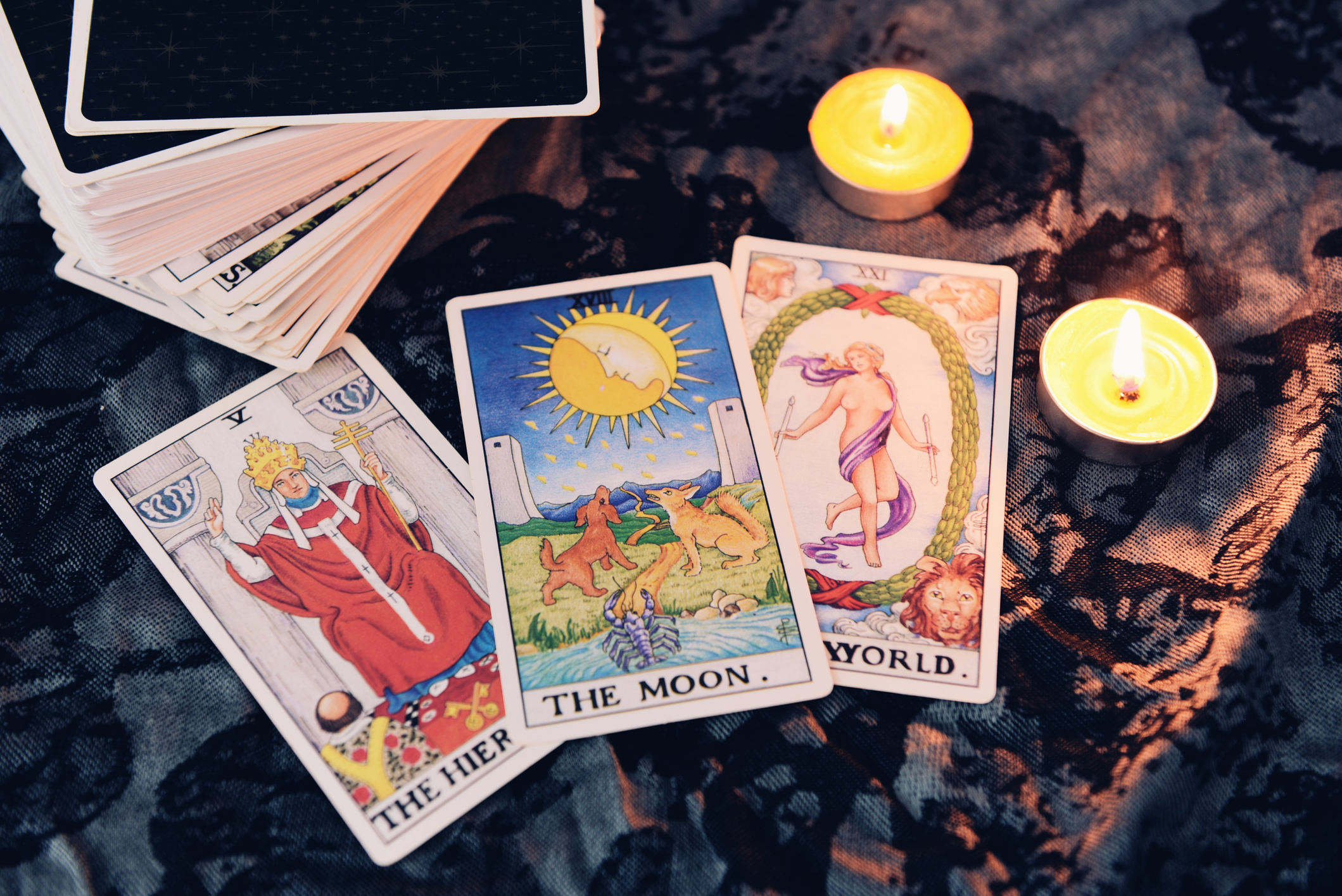 Your Weekly Tarot Horoscope Says You’re *This* Close To The Finish Line, So Don’t Give Up Now